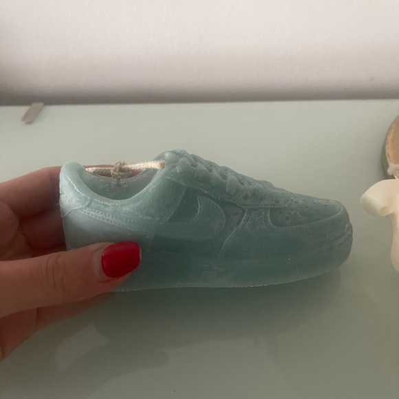 Candles - Picture 4 of 6